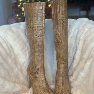 Charles David Brown Croc-Pattern Heeled Boots